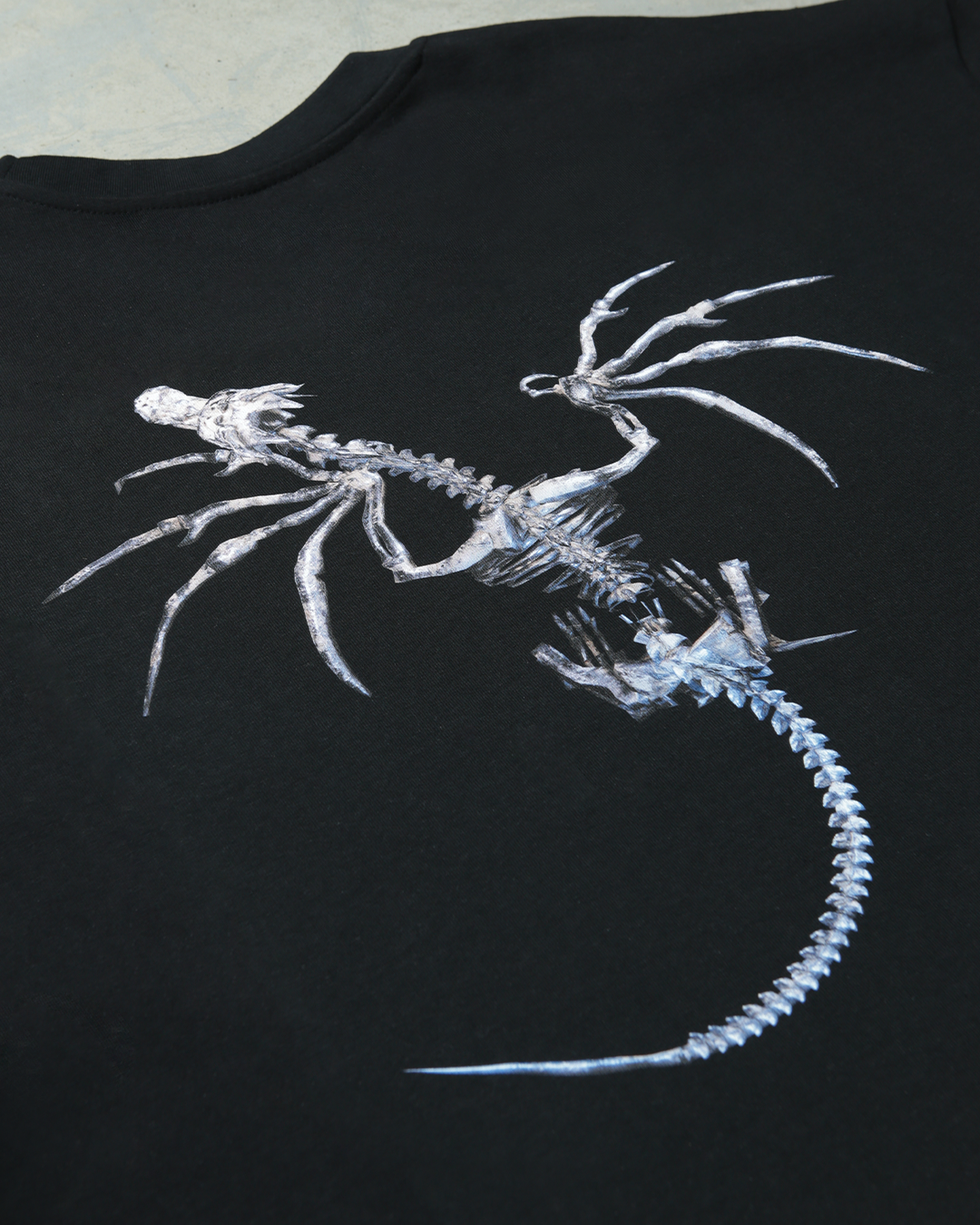 VEIL SERPENT TEE