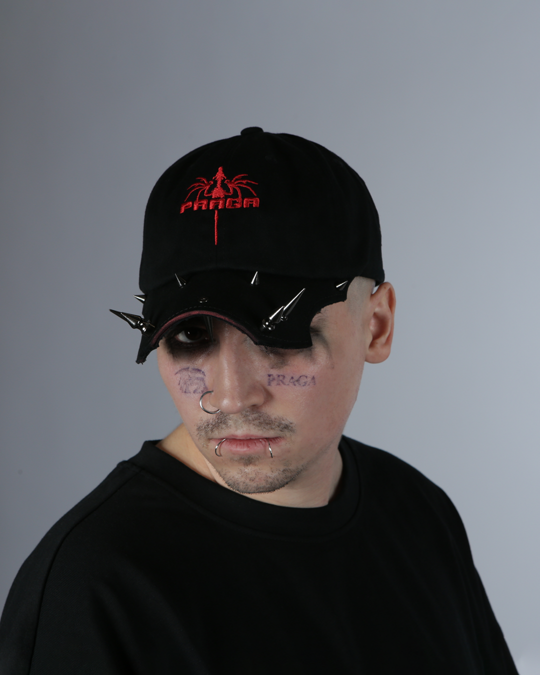 RED RED CAP