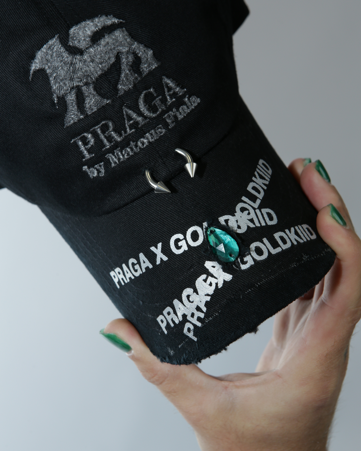 EMERALD SEPTUM TOUR CAP