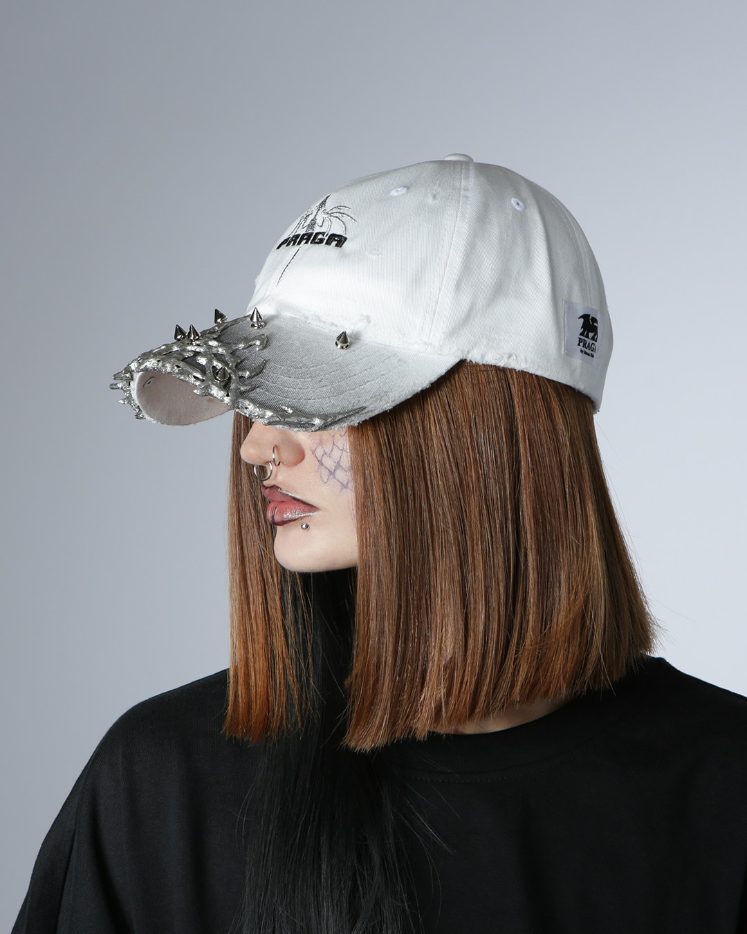 WHITE METAL CAP