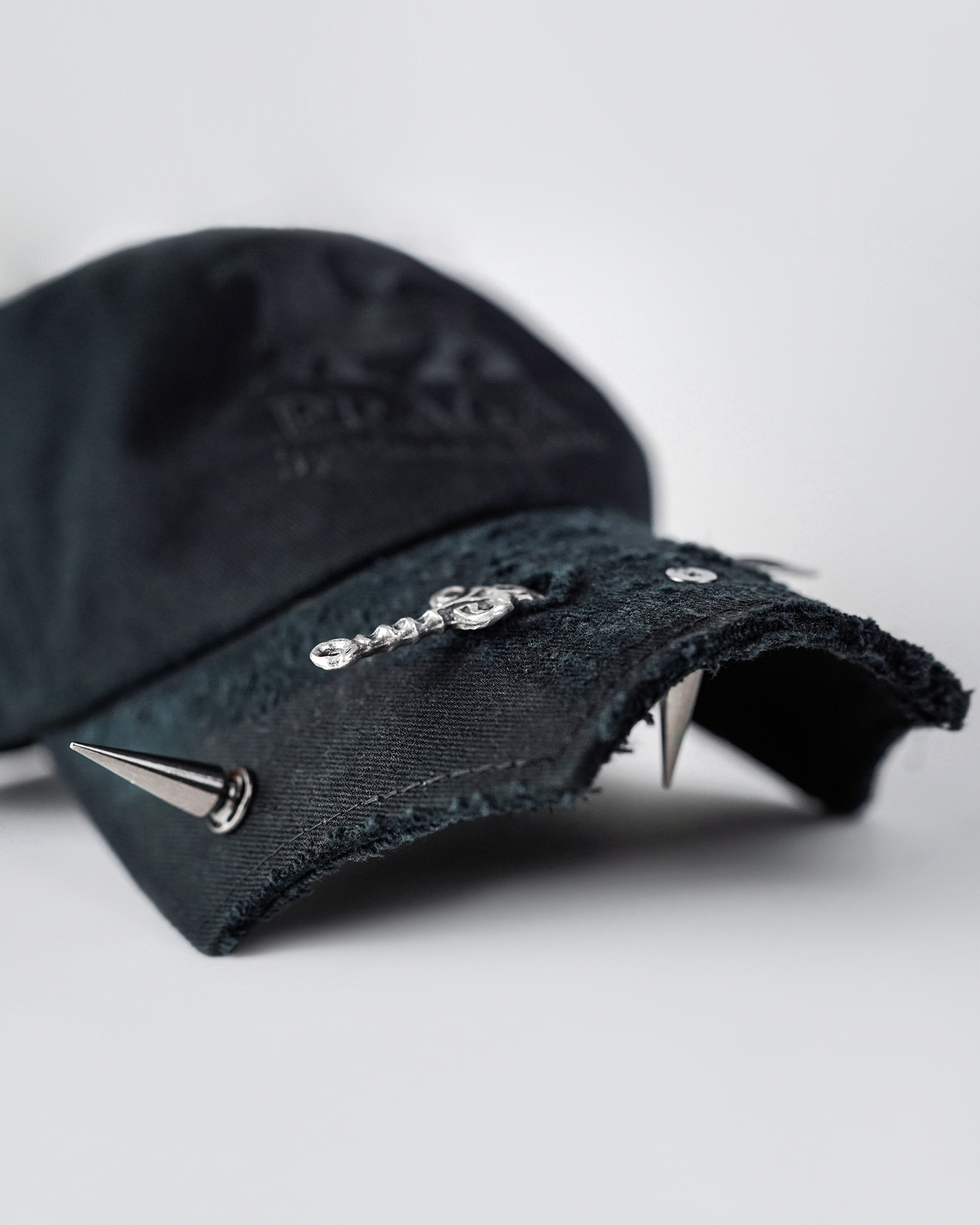 SHADEBOUND KEEP CAP