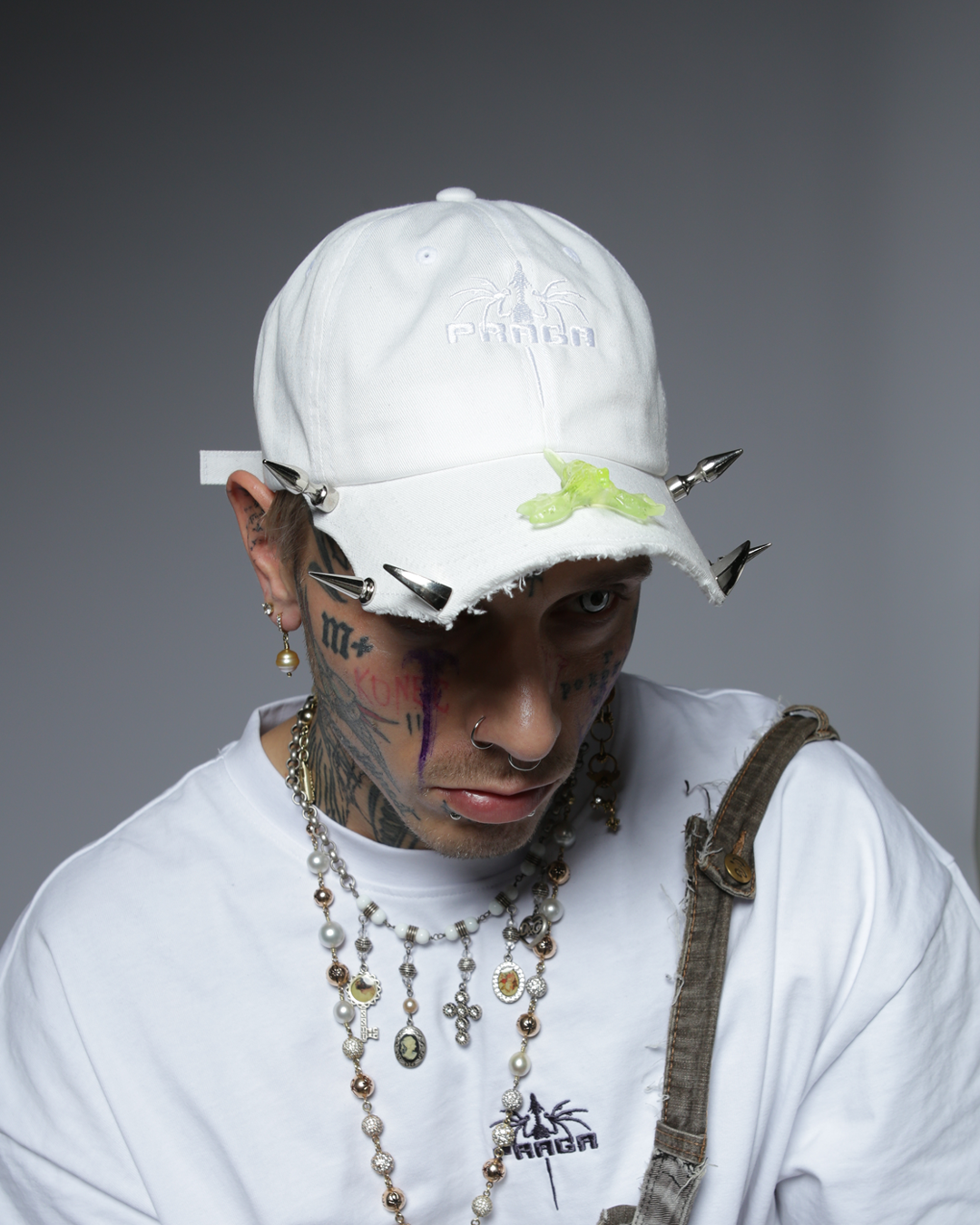 WHITE URAN DRAGON CAP